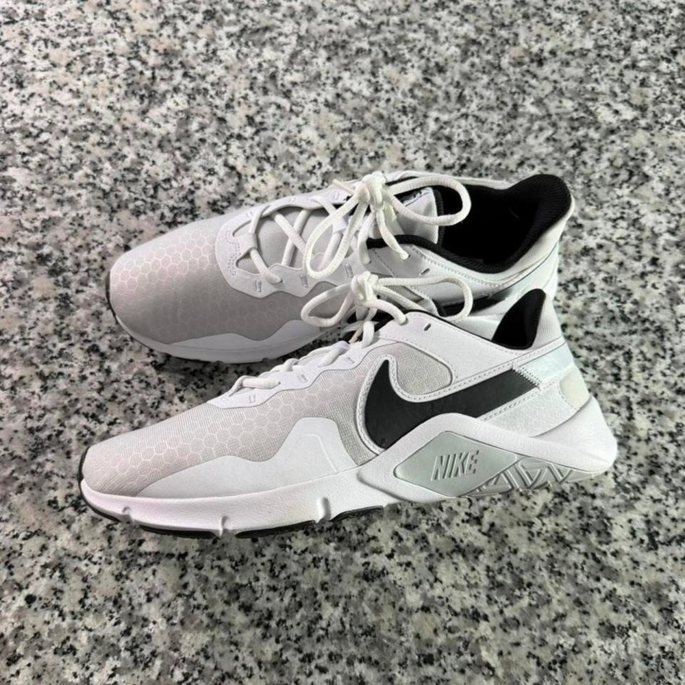 Nike Legend Essential 2 White Platinum Running Sneaker Shoes M9 CQ9356